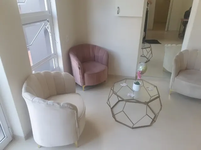 Mademoiselle gallery photo 1