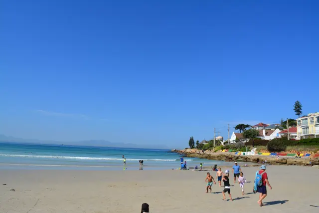 Fish Hoek Beach gallery photo 3