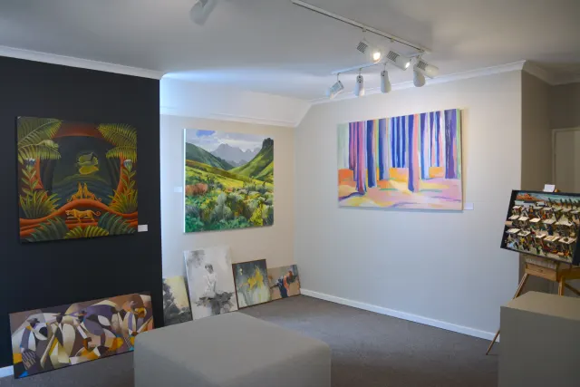 In-Fin-Art gallery photo 1
